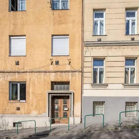 Buda Royal Castle 2 Double Beds Private *